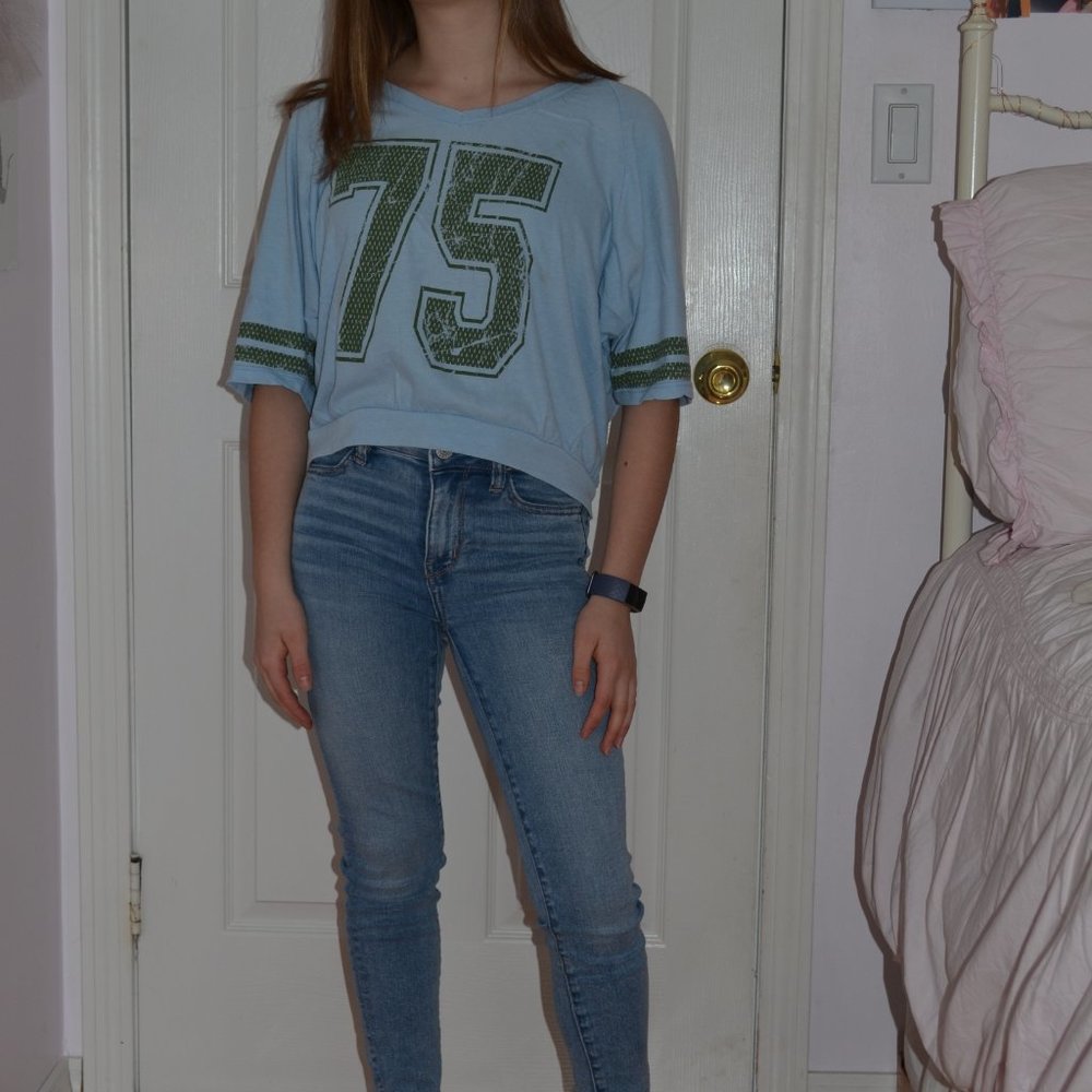 [So Nikki] Cropped Football Tee
